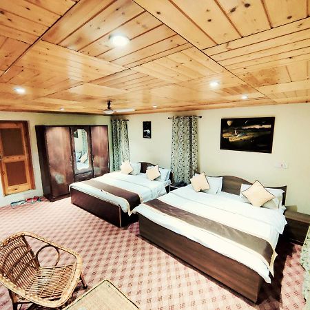 Sheesha Residency Hotel Srinagar  Exterior photo