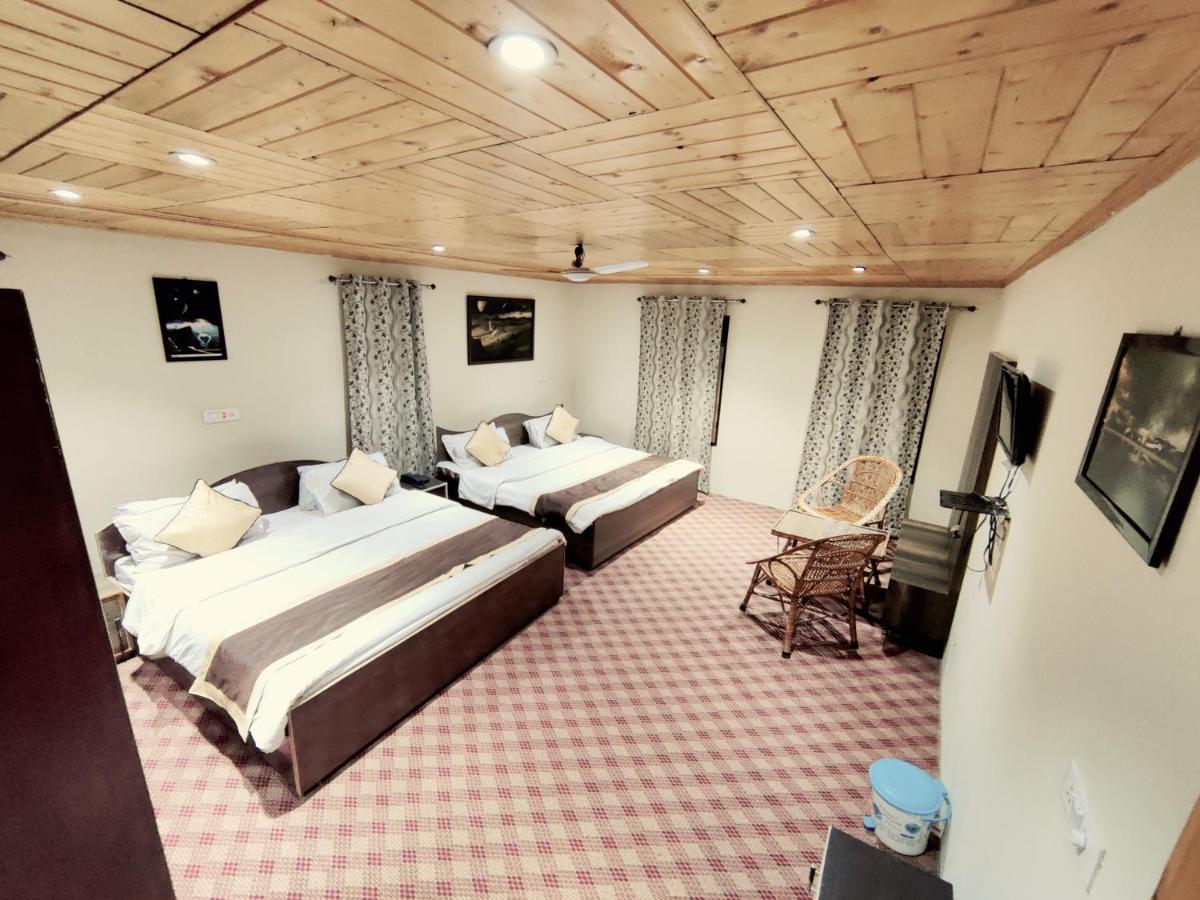 Sheesha Residency Hotel Srinagar  Exterior photo