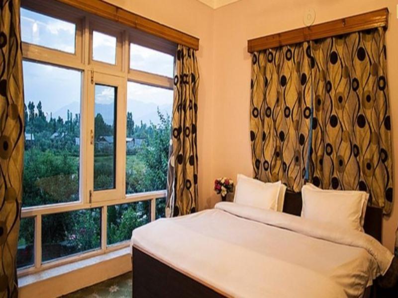 Sheesha Residency Hotel Srinagar  Exterior photo
